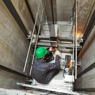 M_3030_service_maintenance_ascenseur_1